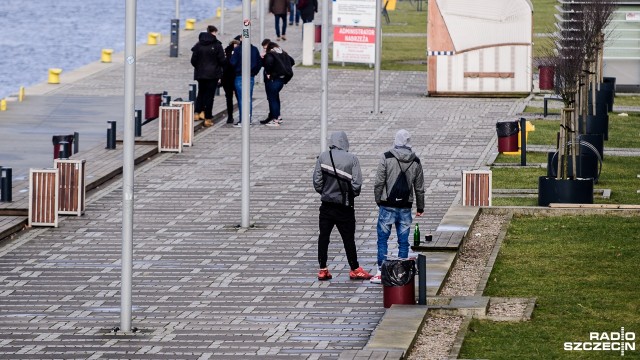 Nową petycję do szczecińskiej Rady Miasta złożyli członkowie koła Młodych dla Wolności - chcą zalegalizować picie alkoholu na terenie szczecińskich bulwarów.