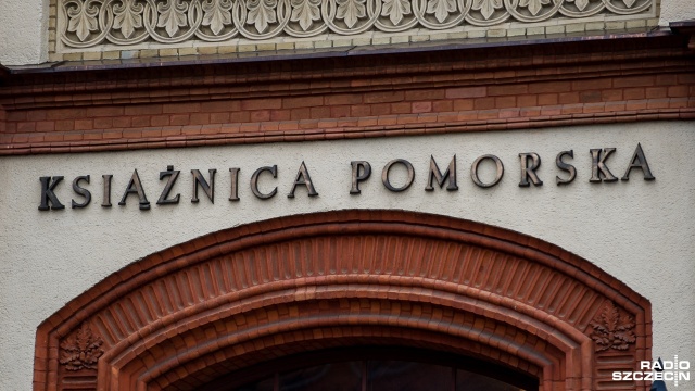 Skanery, 500-terabajtowa biblioteka pamięci i ponad 100 komputerów dla czytelników trafią w najbliższych tygodniach do Książnicy Pomorskiej.