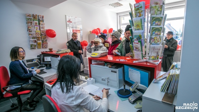 Po ponad 20 latach placówka pocztowa wróciła na ulicę Jasną na prawobrzeżu Szczecina. W poniedziałek została oficjalnie otwarta.