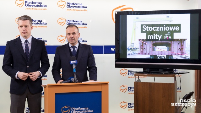 Jak mówili w poniedziałek podczas konferencji prasowej politycy PO, Ministerstwo Gospodarki Morskiej i Żeglugi Śródlądowej powinno zrealizować ich propozycje. Posłowie Arkadiusz Marchewka i Norbert Obrycki tłumaczyli, że na ustawie stoczniowej autorstwa PiS nie skorzystała dotąd żadna firma budująca statki.