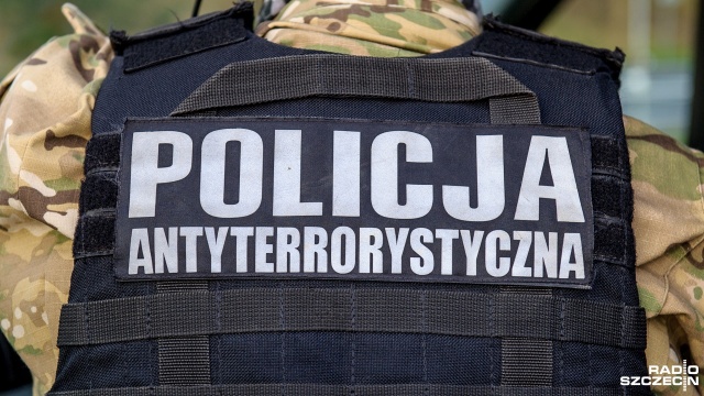 Przed południem policjanci zatrzymali auto na ulicy Kwiatowej. Jak dowiedział się reporter Radia Szczecin było to działanie na zlecenie szczecińskiej prokuratury okręgowej. Na razie jednak brak informacji na temat szczegółów akcji.