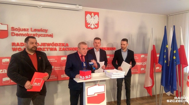 Urząd Marszałkowski przestał normalnie funkcjonować, dlatego Sojusz Lewicy Demokratycznej przygotował projekt uchwały antysmogowej - poinformował w czwartek dziennikarzy Dariusz Wieczorek, szef Sojuszu w Zachodniopomorskiem.