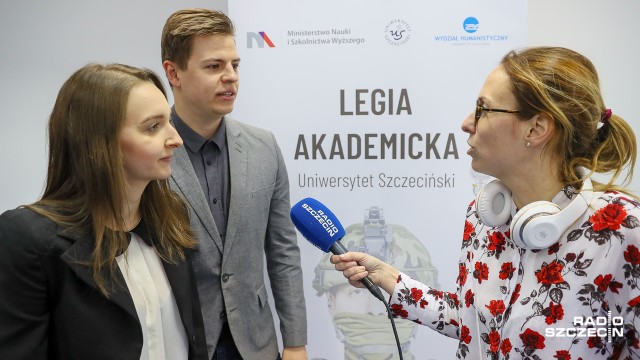 Najlepsi adepci Legii Akademickiej na Uniwersytecie Szczecińskim zostali nagrodzeni. W czwartek dziesięcioro uczestników szkolenia teoretycznego w ramach pilotażu programu odebrało wyróżnienia. Wcześniej wykład wygłosił gen. Rajmund Tomasz Andrzejczak - dowódca 12. Szczecińskiej Dywizji Zmechanizowanej.