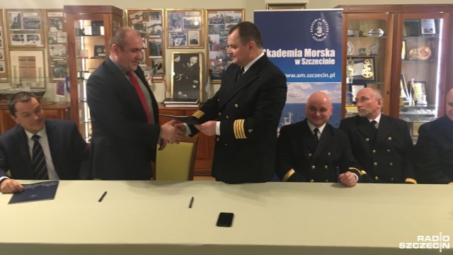 Praktyki dla studentów, wspólne badania i projekty - to główne założenia porozumienia podpisanego przez szczecińską Akademię Morską i Kongsberg Maritime Poland.