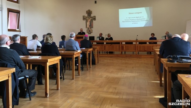 80 lat temu kanonizowano świętego Andrzeja Bobolę i sprowadzono jego ciało z Rzymu do Warszawy. Konferencja naukowa poświęcona tym wydarzeniom odbyła się we wtorek w Szczecinie, na Wydziale Teologicznym Uniwersytetu Szczecińskiego.