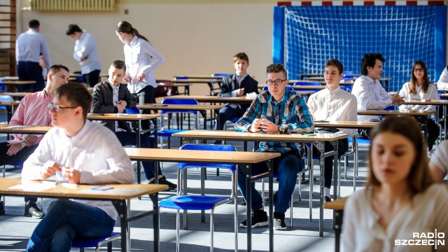 Rozprawka, opowiadanie czy może charakterystyka To najważniejsze pytania, jakie stawiali sobie - przed rozpoczęciem testu - uczniowie Gimnazjum nr 9 w Szczecinie. O godz. 9 rozpoczęła się we wszystkich szkołach część humanistyczna.