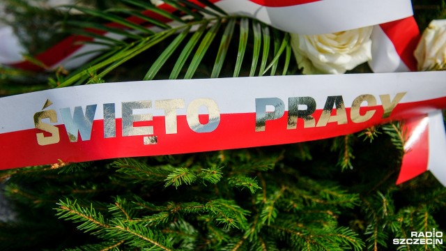 Pierwszy legalny pochód w Święto Pracy opozycja zorganizowała w Szczecinie w 1989 roku. Wtedy spod głównej bramy Stoczni Szczecińskiej do kościoła Najświętszego Serca Pana Jezusa przemaszerowało około 3 tysięcy osób.
