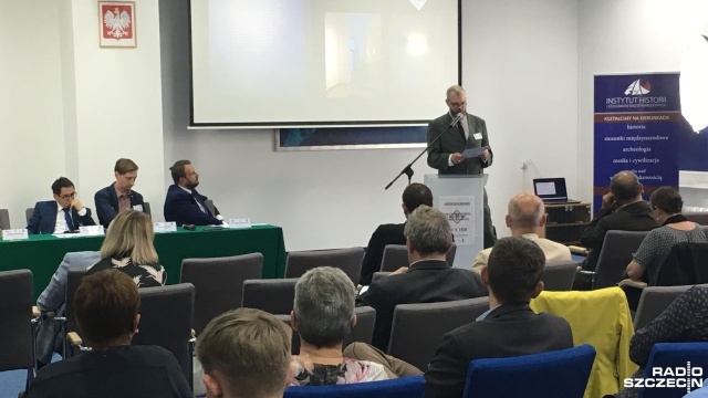 Obozy pracy przymusowej to często pomijana historia w kronikach II Wojny Światowej - mówili w środę uczestnicy konferencji naukowej.