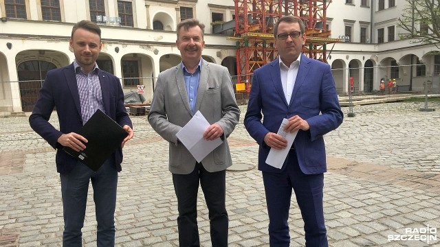 Radni Sojuszu Lewicy Demokratycznej po raz kolejny krytykują marszałka województwa: Pokaz niekompetencji, kompletny brak nadzoru i zainteresowania tym, co dzieje się na Zamku Książąt Pomorskich po zawaleniu się części północnego skrzydła - twierdzi SLD.