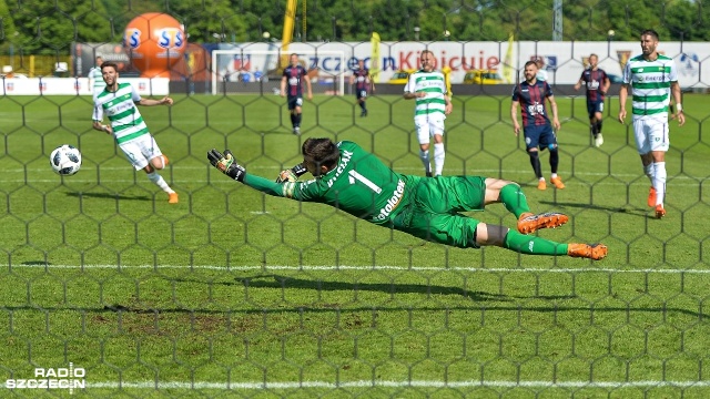 Piłkarze Pogoni remisem pożegnali się z kibicami w Szczecinie. Portowcy w ostatnim w tym sezonie meczu ekstraklasy rozegranym na swoim stadionie zremisowali z Lechią Gdańsk 1:1.
