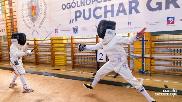 Blisko 50 zawodników wzięło udział w walkach szermierczych o Puchar Gryfka w szkole podstawowej nr 61 w Szczecinie. Wzięły w nich udział dzieci w wieku od 6 do 12 lat.