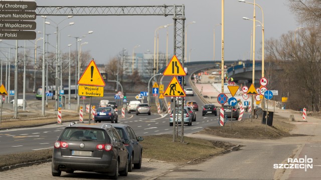 Utrudnienia pod Trasą Zamkową na Nabrzeżu Wieleckim i na Jana z Kolna.