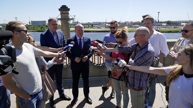 Szczecin jedynym takim miastem w historii. Największe żaglowce świata znów przy Wałach Chrobrego [WIDEO]