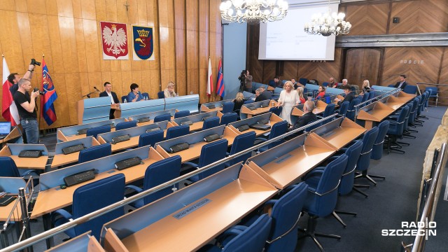 Dyskusji i uchwały w sprawie pomnika Lecha Kaczyńskiego nie było, bo radni nie przyszli na sesję. W środę odbyło się nadzwyczajne spotkanie rady, na którym jednak nie było kworum.