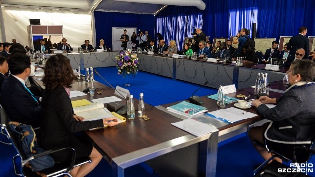 W czwartek, w trakcie Światowych Dni Morza, debatowano na temat możliwości żeglugi tzw. szlakiem północnym. Krytykowano m.in. fakt, że Rosja życzy sobie specjalnych pozwoleń na przepłynięcie tym szlakiem.
