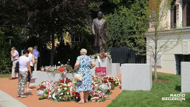 Pomnik niesie za sobą pewną ideę ciągłości historycznej, niepodległości, walki o wolność