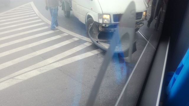 Buspas w ciągu ulicy Gdańskiej w Szczecinie był częściowo zablokowany.