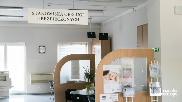 Jaka dopłata przysługuje na sprzęt medyczny, jakie zabiegi rehabilitacyjne są refundowane czy o jakie świadczenia pielęgnacyjne można się starać O to wszystko będą mogli zapytać w środę pacjenci i ich opiekunowie podczas Dnia Otwartego w zachodniopomorskim oddziale Narodowego Funduszu Zdrowia.
