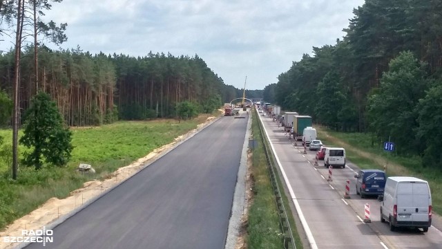 Kolejne opóźnienia na budowie A6. Przez to co najmniej tydzień opóźni się otwarcie gotowej już tzw. chociwelki.