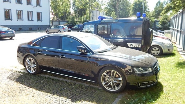 Policjanci z Komendy Wojewódzkiej Policji w Szczecinie odzyskali skradzione samochody warte ponad 170 tysięcy złotych. Działania prowadzili wspólnie z funkcjonariuszami z Drawska Pomorskiego.