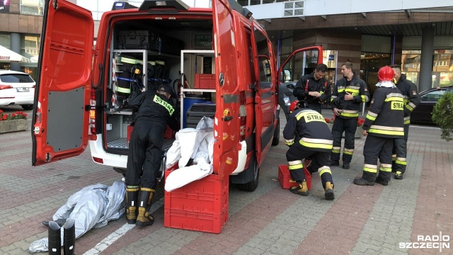 Akcja strażaków w hotelu Radisson w Szczecinie. Na miejscu była grupa chemików - poinformował nas Tomasz Kubiak, rzecznik prasowy Straży Pożarnej.