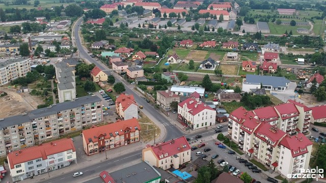 Ruszają prace remontowe na prowadzących przez Choszczno odcinkach dróg wojewódzkich numer 160 i 175. W środę o godz. 11 rozpoczęło się przekazywanie placów budów wykonawcom - spółce PRD z Nowogardu i Mazur z Goleniowa.