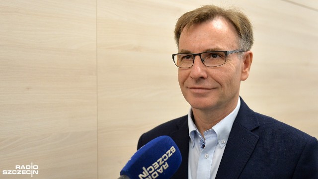 ASF, czyli wirus Afrykańskiego Pomoru Świń może dotrzeć do Zachodniopomorskiego za trzy lata - takie są wyliczenia naukowców, które przedstawia Wojewódzki Inspektorat Weterynarii w Szczecinie. Lekarze weterynarii niemal codziennie kontrolują gospodarstwa trzody chlewnej i apelują do hodowców: chrońcie się jak możecie.
