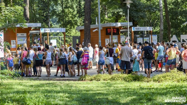 Plażowicze korzystający ze szczecińskich kąpielisk miejskich narzekają, że Arkonka czy Głębokie otwierane są dopiero o godzinie 10.