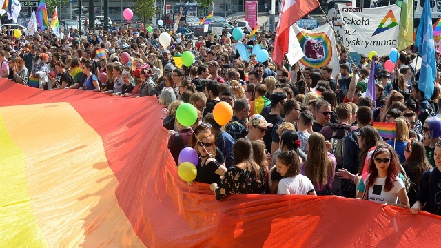 Chcemy wziąć udział w Marszu Równości w Szczecinie - zapowiadają politycy PO. Chodzi o posłów Sławomira Nitrasa i Arkadiusza Marchewkę oraz marszałka województwa zachodniopomorskiego - Olgierda Geblewicza.