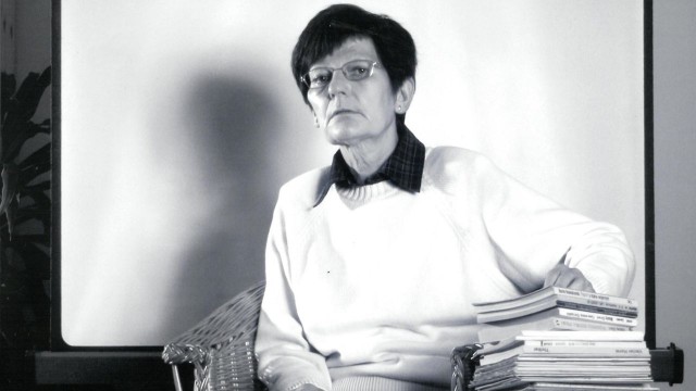 We wtorek, odbędzie się pogrzeb profesor Danuty Dąbrowskiej. Nabożeństwo pogrzebowe rozpocznie się o godzinie 11:30 w kościele pod wezwaniem św. Józefa Oblubieńca NMP na Pomorzanach, stamtąd uczestnicy ceremonii pojadą autokarem na Cmentarz Centralny. Pogrzeb rozpocznie się o godzinie 13:15.