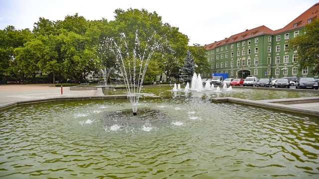 Rusza czyszczenie szczecińskich fontann. Najpierw miejskie służby zadbają o tę przy Urzędzie Miasta, czyli o Bartłomiejkę.