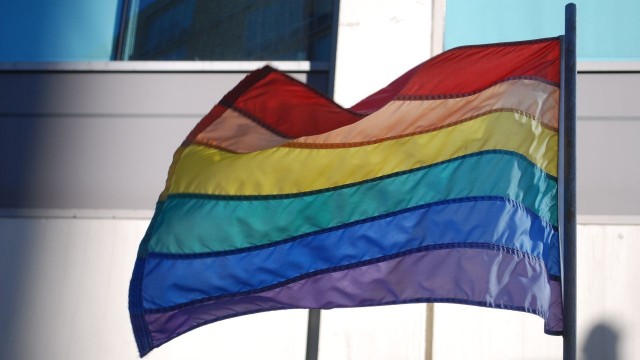 Policja bada sprawę chuligańskiego wybryku w czasie festynu, zorganizowanego w niedzielę przez środowiska LGBT, na ulicy Rayskiego w Szczecinie.