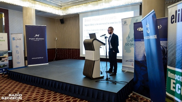 Przedstawiciele największych portów bałtyckich spotkali się w Szczecinie na Baltic Ports Conference. Zwracali uwagę, że ciężko im konkurować z portami basenu Morza Śródziemnego ze względu na przepisy dotyczące ochrony środowiska.