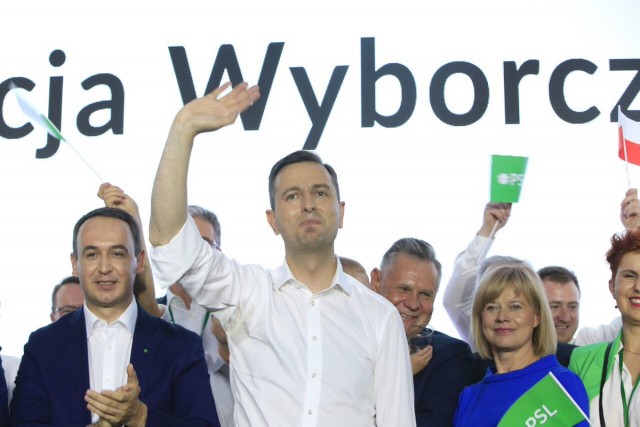 Nie damy się złamać i przekupić - zapewniał lider PSL. Podczas konwencji w Warszawie Władysław Kosiniak-Kamysz mówił o szykanach wobec osób kandydujących z listy ludowców.