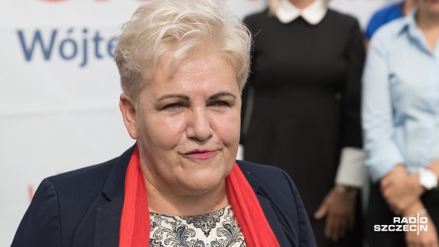 Przedsiębiorca z Mierzyna Ewa Głowacka będzie ubiegać się o fotel wójta podszczecińskiej gminy Dobra. Jest to już trzecia kobieta kandydująca na to stanowisko. Wcześniej deklarację startu w wyborach złożyły: dotychczasowa wójt Teresa Dera oraz radna powiatu polickiego Magdalena Zagrodzka.