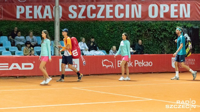 Dwóch Argentyńczyków, Hiszpan i Niemiec zagrają w półfinale singla tenisowego turnieju Pekao Szczecin Open.
