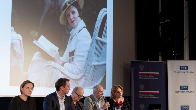 W Gdyni rozpoczyna się 43. Festiwal Polskich Filmów Fabularnych. W tym roku podczas festiwalu zostanie pokazanych ponad 130 filmów, a o nagrodę główną imprezy - Złote Lwy - będzie walczyło 16 produkcji.