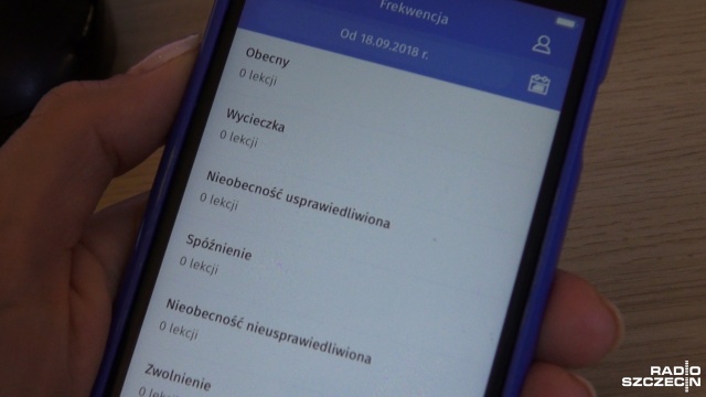 Jakie oceny ma dziecko, czy nie wagaruje i czy dostaje uwagi od nauczycieli To wszystko mogą sprawdzić rodzice w swoich smartfonach. Szczeciński magistrat uruchomił aplikację mobilną iDziennik.
