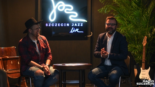 Spotkanie z Maciejem Mazurem, uczestnikiem 9. edycji The Voice of Poland, rozpoczęło cykl wydarzeń w ramach projektu Młodzi Agenci w Szczecińskiej Agencji Artystycznej.