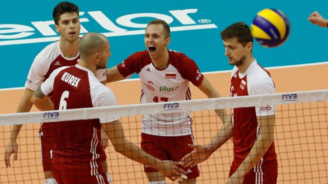 Polscy siatkarze zagrają w sobotę w Warnie z Francuzami w drugim meczu drugiej fazy grupowej mistrzostw świata. W piątek zespół prowadzony przez Vitala Heynena poniósł pierwszą porażkę na turnieju rozgrywanym we Włoszech i w Bułgarii - w słabym stylu przegrał z Argentyną 2:3.