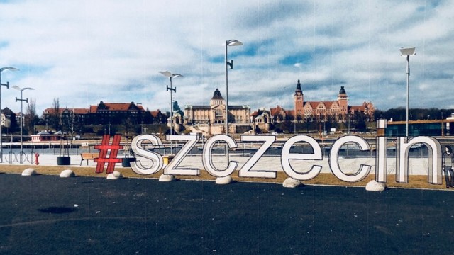 Nie wiadomo, kiedy na Łasztowni stanie kilkumetrowy napis Szczecin, który jako jeden z wygranych projektów miał być realizowany w ramach zeszłorocznego Szczecińskiego Budżetu Obywatelskiego.