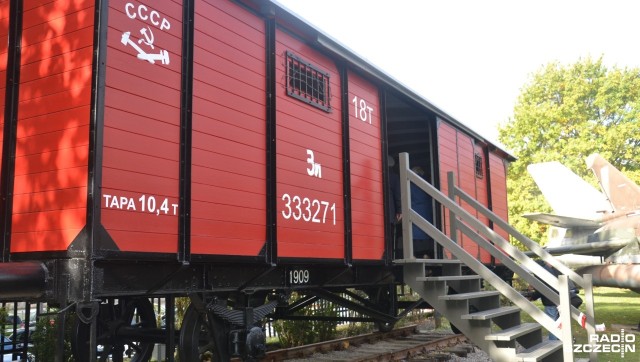 Sybiracki Wagon Pamięci to nowa ekspozycja w kołobrzeskim Muzeum Oręża Polskiego. W środę oficjalnie otwarto miejsce poświęcone Polakom wywożonym w trakcie II wojny światowej na Syberię.