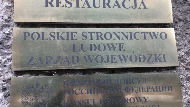 Program zakłada m.in. poprawę jakości dróg lokalnych, kandydaci PSL do sejmiku chcą także wspierać pszczelarzy, kupując im węzy, czyli ramki, w których pszczoły składają miód - mówił wicemarszałek województwa zachodniopomorskiego Jarosław Rzepa.