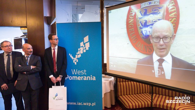 Pięć razy w tygodniu samoloty polecą spod Szczecina do Kopenhagi. Port w Goleniowie chwali się uruchomieniem nowego połączenia. To wracające po blisko dwudziestu latach loty do stolicy Danii z - nową na lotnisku - linią SAS.