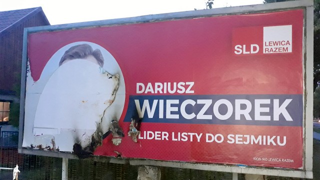 Nieznani sprawcy podpalili billboard wyborczy Sojuszu Lewicy Demokratycznej w Wołczkowie.