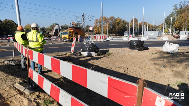 Przebudowa ulicy Arkońskiej wkracza w kolejny etap. Dla kierowców nic się specjalnie nie zmieni. Niestety od soboty spore problemy będą mieli pasażerowie komunikacji miejskiej w Szczecinie.