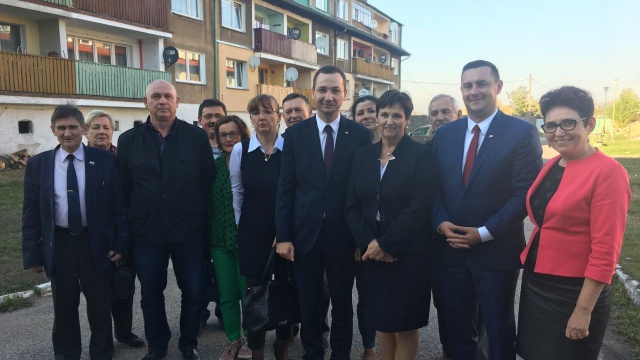 Tej miejscowości nigdy nie odwiedził dotychczas żaden znaczący polityk. W piątek szefowa kancelarii prezydenta Polski Halina Szymańska spotkała się z mieszkańcami Wierzbięcina.