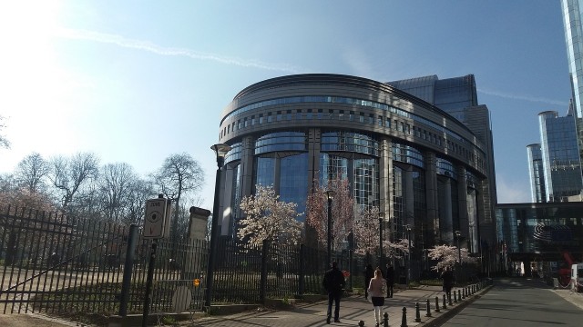 Siedem szczytów zaplanowano w przyszłym tygodniu w Brukseli. Do belgijskiej stolicy przylecą przywódcy unijnych krajów, państw azjatyckich oraz partnerzy społeczni.