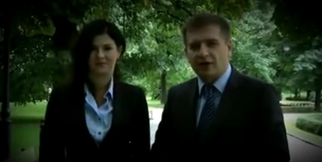 Bartosz Arłukowicz wspierał sejmowe starania Kornelii Kwapisz, córki biznesmena nagranego w restauracji Sowa  Przyjaciele. Przypomina na swoim Twitterze szczecińska radna Małgorzata Jacyna-Witt i umieszcza fragment spotu sprzed siedmiu lat.