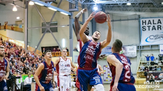 Koszykarze Kinga Szczecin zmierzą się w niedzielę z mistrzem Polski w rozgrywkach Energa Basket Ligi. Rywalem Wilków Morskich będzie Anwil Włocławek.